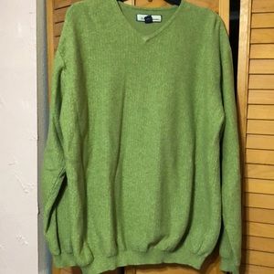 Tommy Bahama v-neck sweater size L